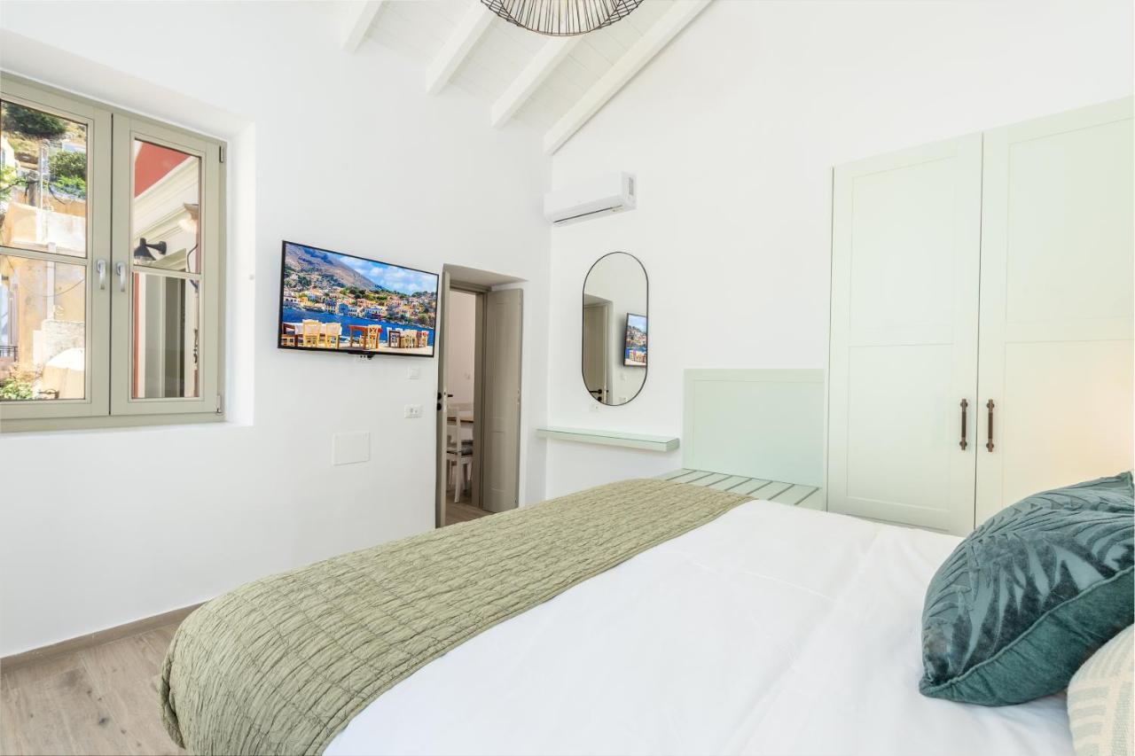 Suite Christina Symi Exterior photo